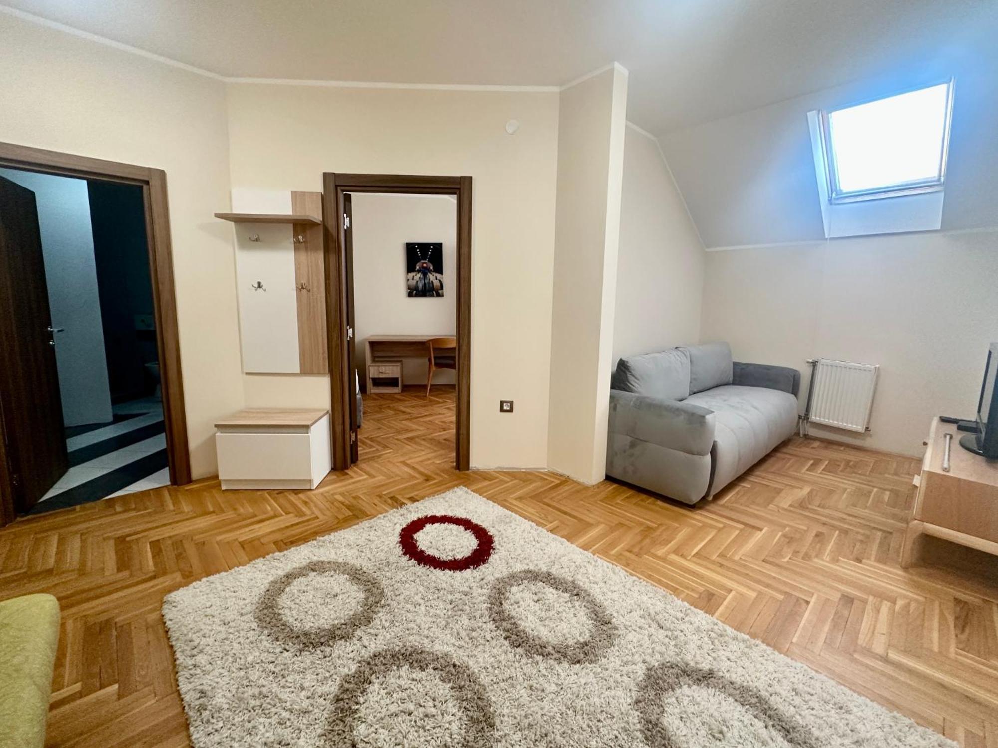 Agape Villa Apartments Novi Sad Exterior foto