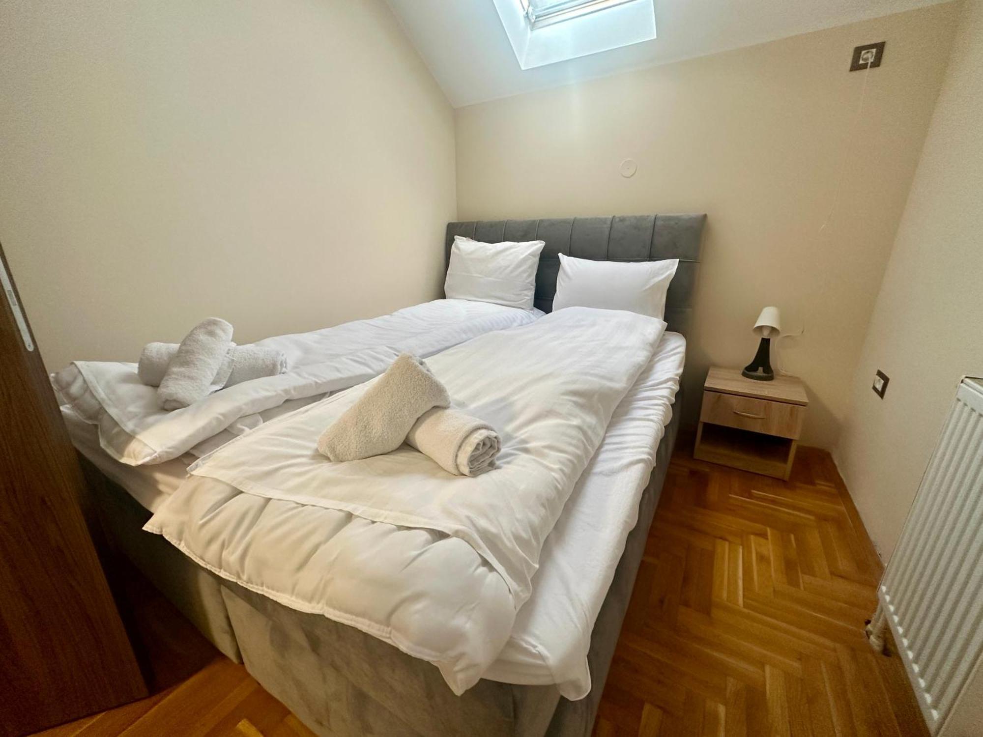 Agape Villa Apartments Novi Sad Exterior foto